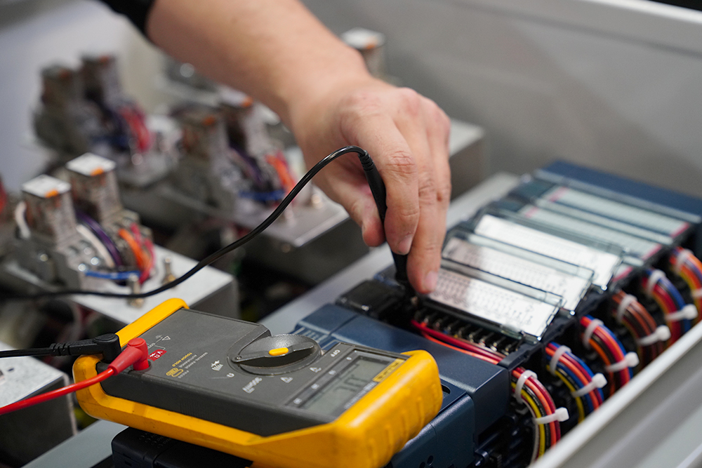 sparkstone closeup meter testing 1000x667 1